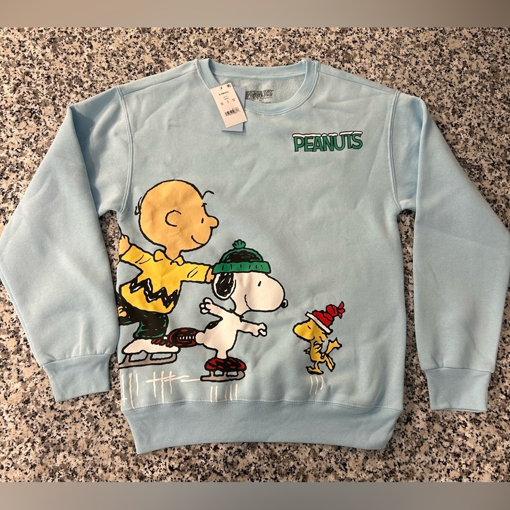 NWT Peanuts Gang Ice Skating Graphic Light Blue Sweatshirt Winter Fun